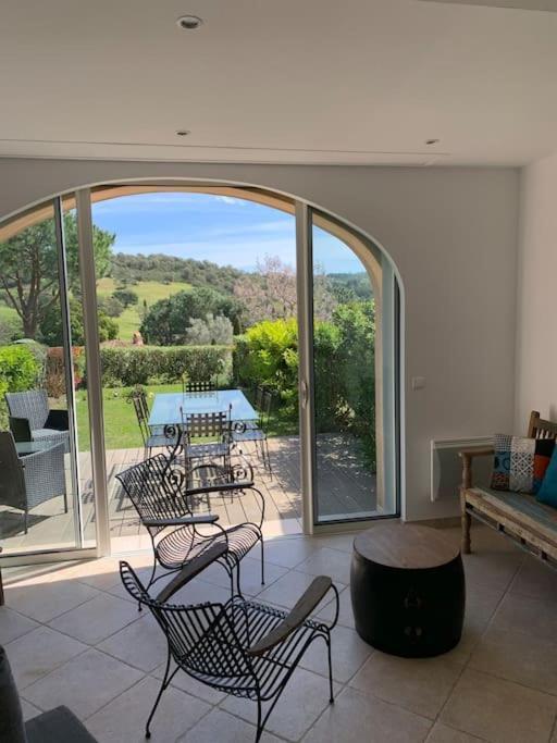 Maison Classee Sur Le Golfe De St Tropez 圣特罗佩 外观 照片